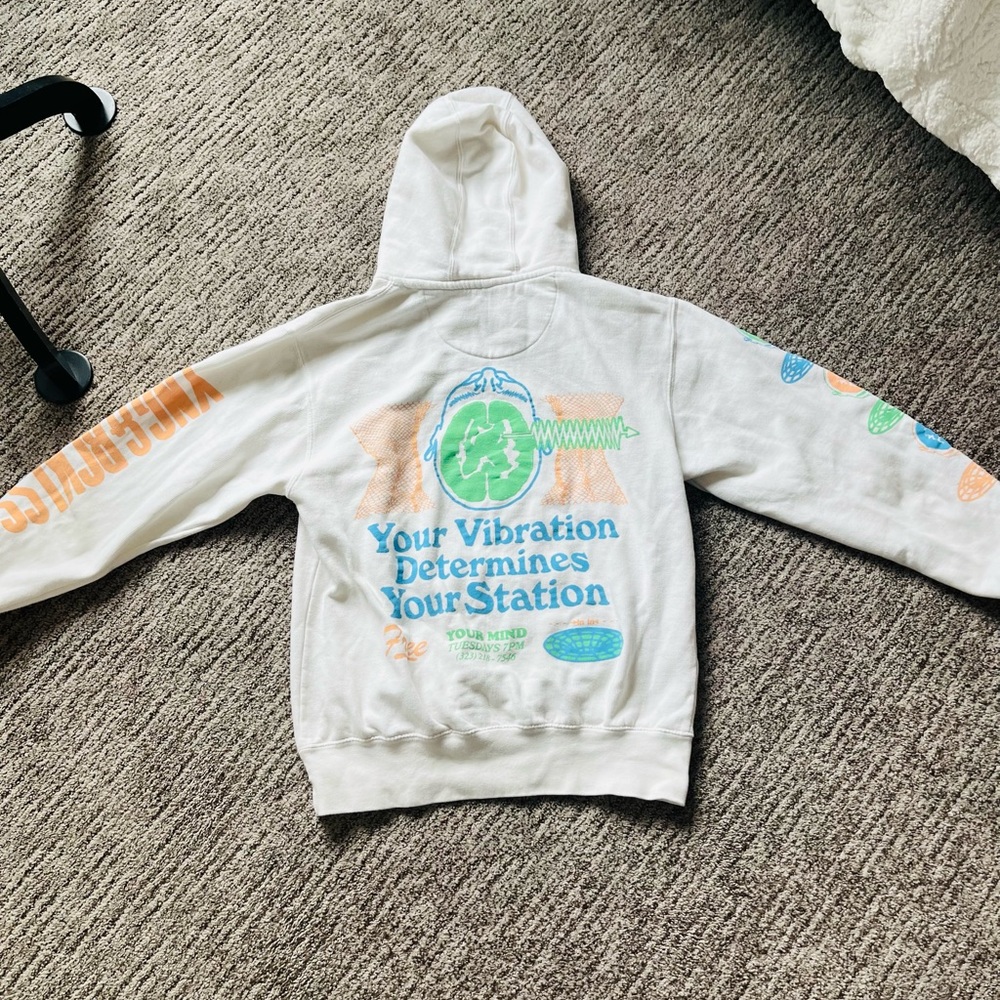 Young & Reckless White Graphic Hoodie - Picture 2 of 5